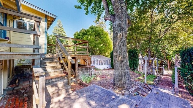 Building Photo - 7225 Bodega Ave