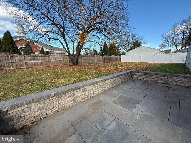 Building Photo - 1859 E Ridge Pike