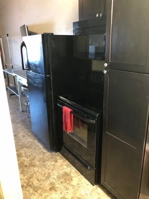 Building Photo - 1708 N Riverfront Dr