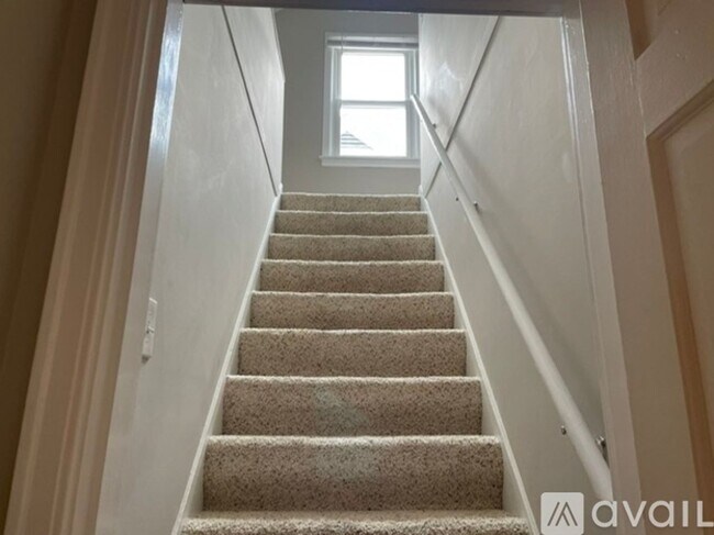 Building Photo - 3 Bedroom 2 Bathroom House In North Colleg...