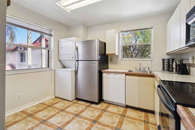 Building Photo - 1250 SW 113th Terrace