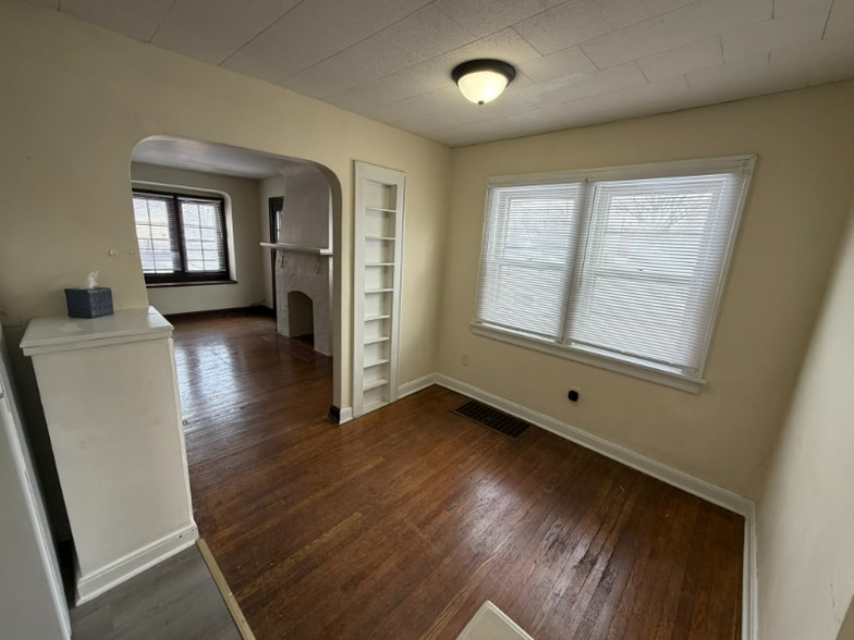 Building Photo - 1320 Broad Blvd