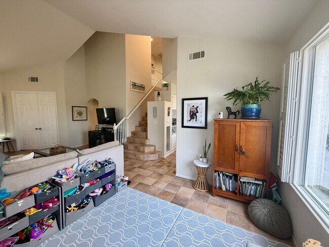 Building Photo - Spectacular Home in the Heart of Encinitas
