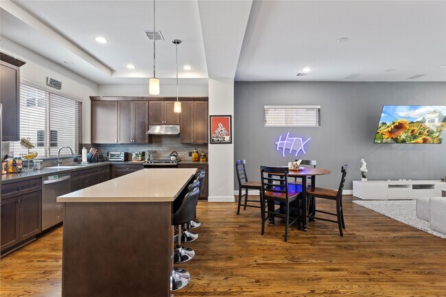 Building Photo - 317 Eado Park Cir