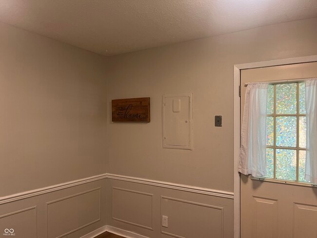 Building Photo - 333 Beechwood Ct
