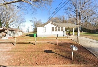 Building Photo - 2976 Decatur Ave