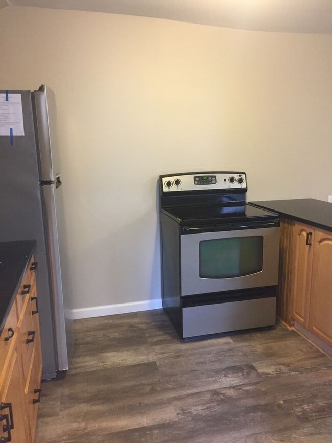 Building Photo - Beautiful 2 bedroom Home in Emmaus