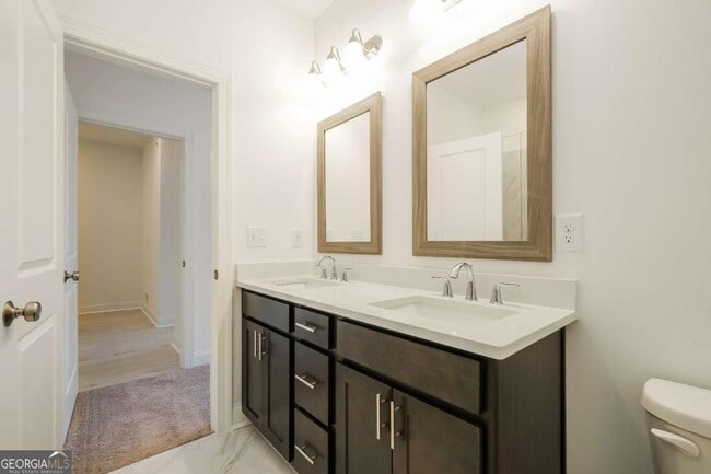 Building Photo - 514 Alice Wy