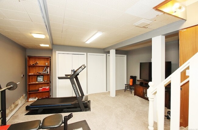 Building Photo - 104 Country Club Rd