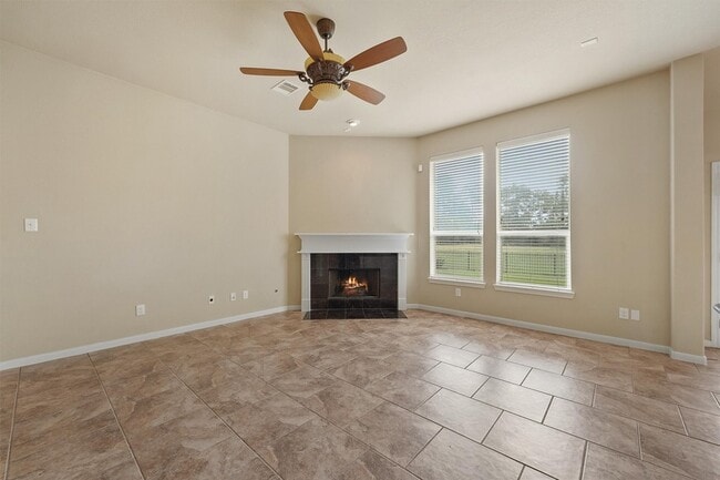 Building Photo - 20281 Southwood Oaks Dr