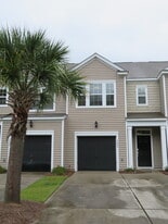 Building Photo - 2496 Stadium Dr