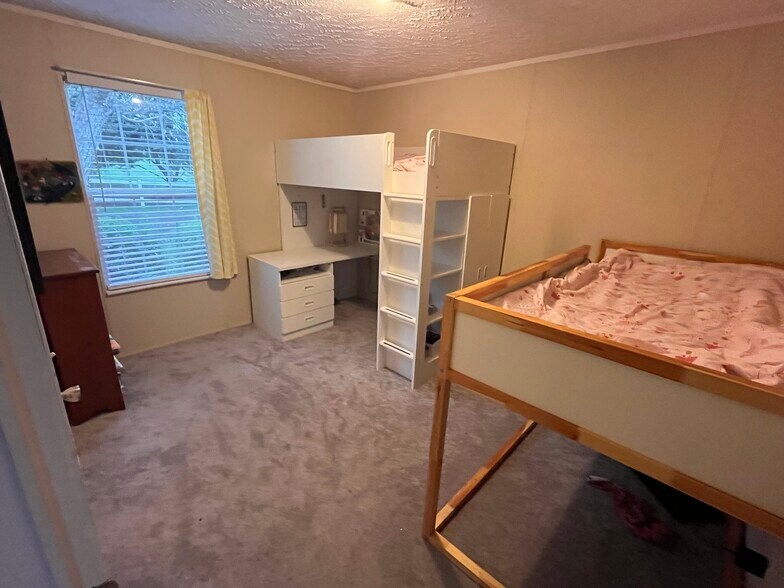 Building Photo - 59 Dillingham Cir