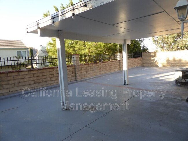 Building Photo - 28603 Heather Ln