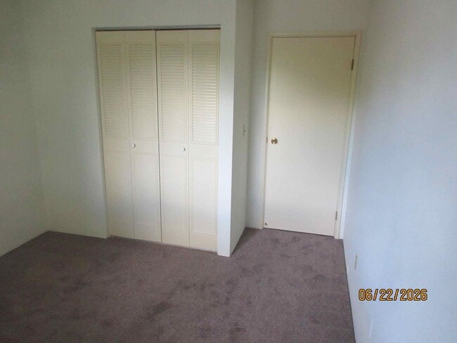 Building Photo - Upper 2 bedroom plus den in Germantown