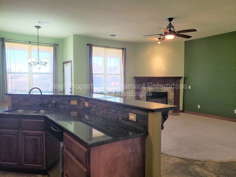 Building Photo - 329 Madison Pl Dr