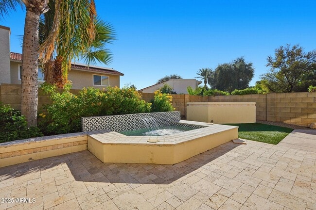 Building Photo - 11415 N 44th St