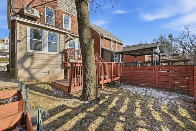 Building Photo - 1424 Macon Ave