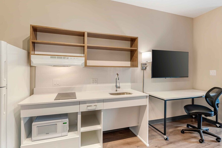 Building Photo - Furnished Studio-Charlottesville
