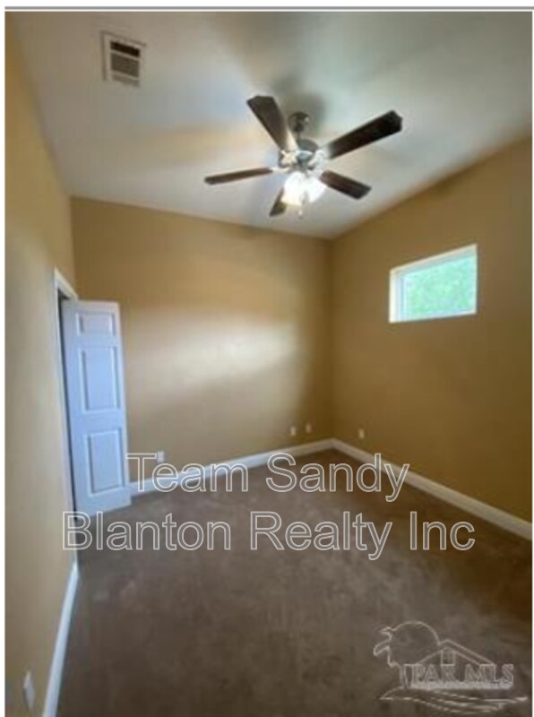 Building Photo - 7071 Lake Joanne Dr