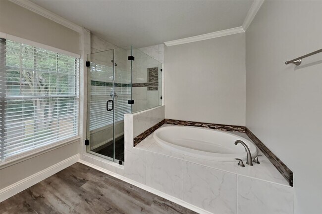 Building Photo - 9322 Bayou Bluff Dr