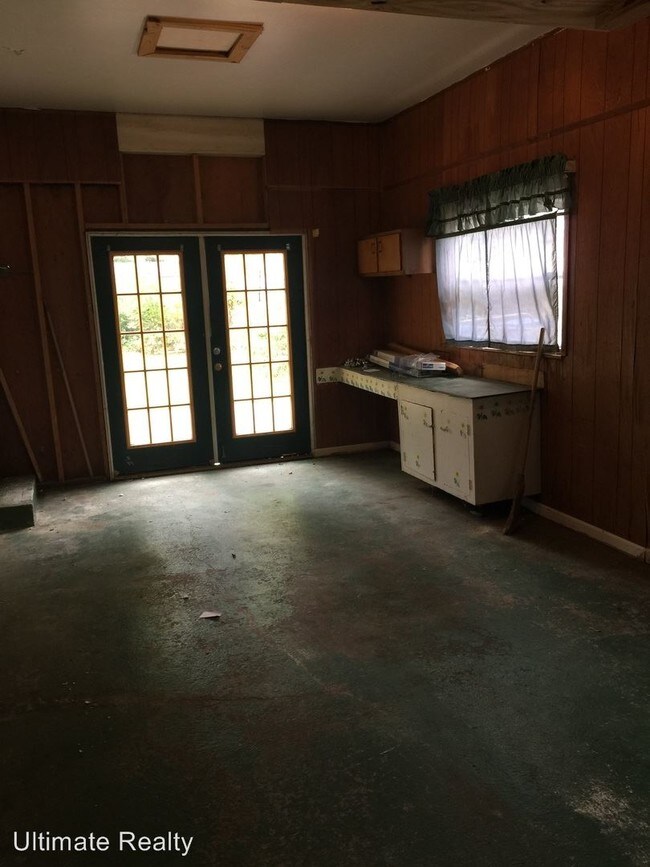 Building Photo - 1495 Aspen Dr