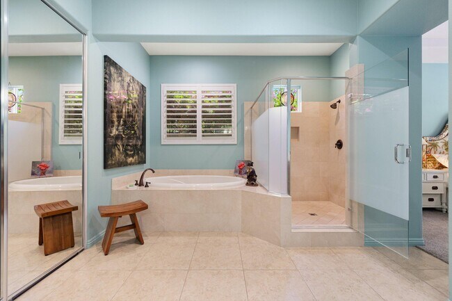 Building Photo - 61185 Soaptree Dr