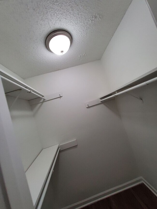 Building Photo - 4439 Stoney Creek Cove