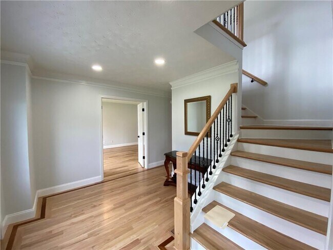 Building Photo - 1855 Big Haynes Ct SW