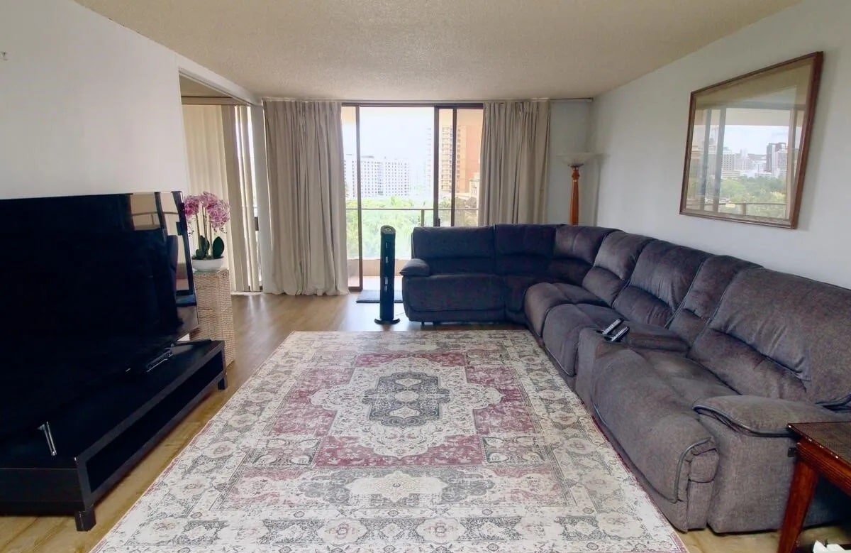 Building Photo - 1860 Ala Moana Blvd