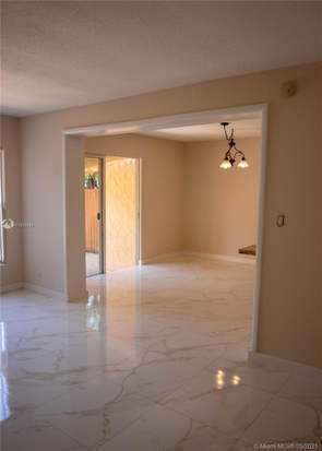 Building Photo - 316 Sunshine Dr