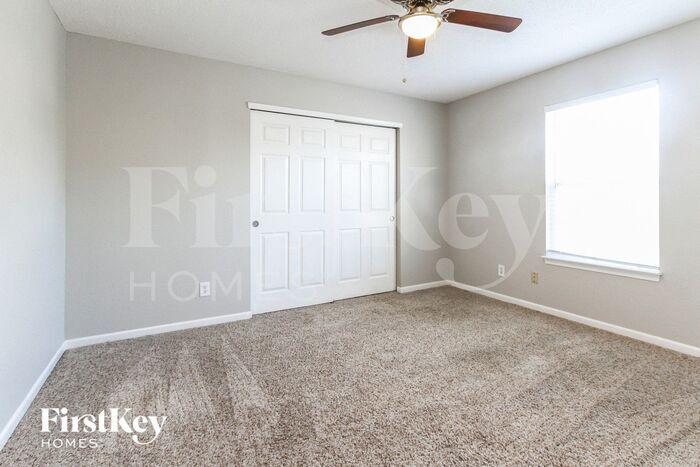 Building Photo - 2244 Blossom Dr