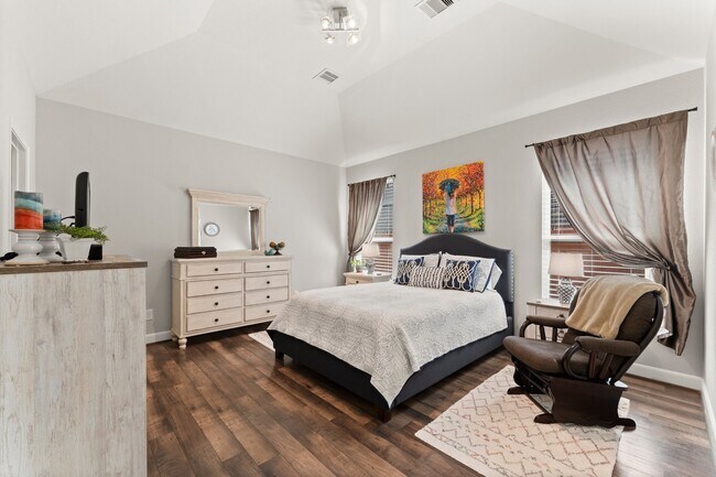 Building Photo - 1918 Elkington Cir