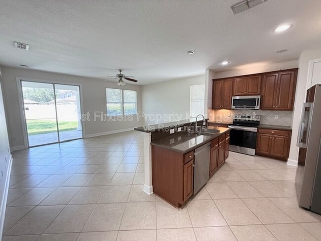 Building Photo - 12249 Linden Tree Ct