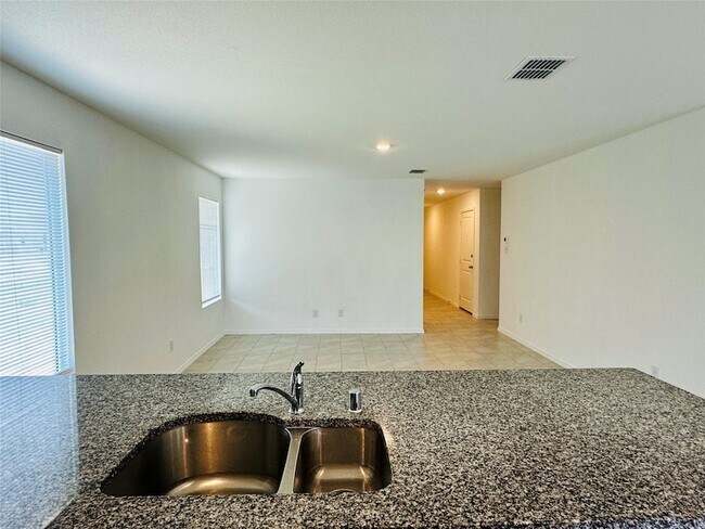 Building Photo - 1275 Eclipse Ln