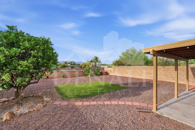 Building Photo - 9699 E Vendela St