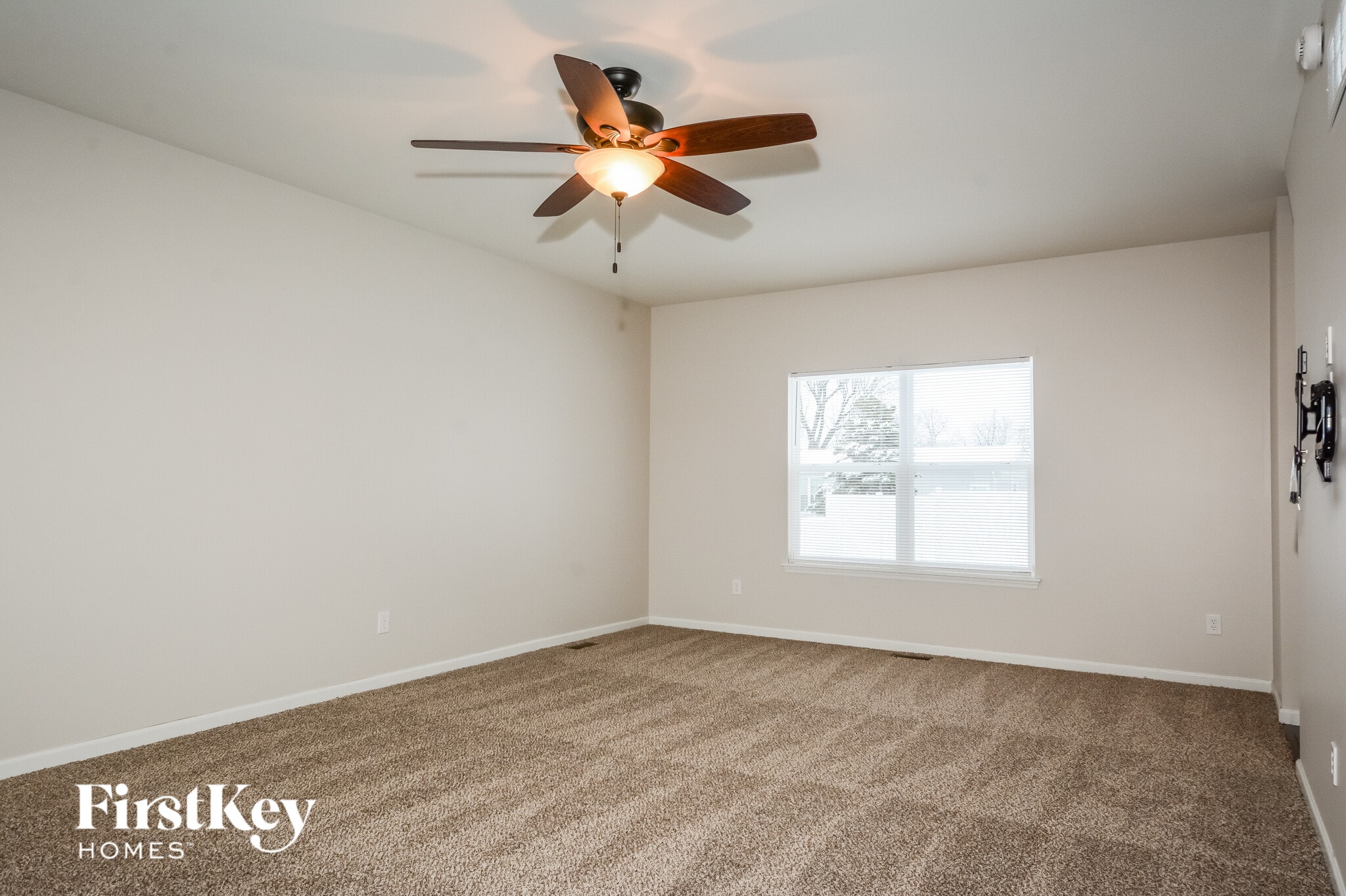 Building Photo - 246 Wabash Woods Way