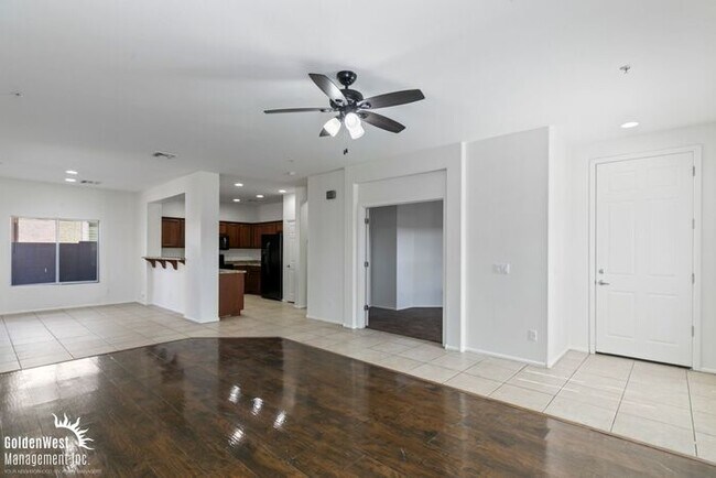 Building Photo - Beautiful 3Bdm 2Ba + Den Home Near Avondale & Goodyear!