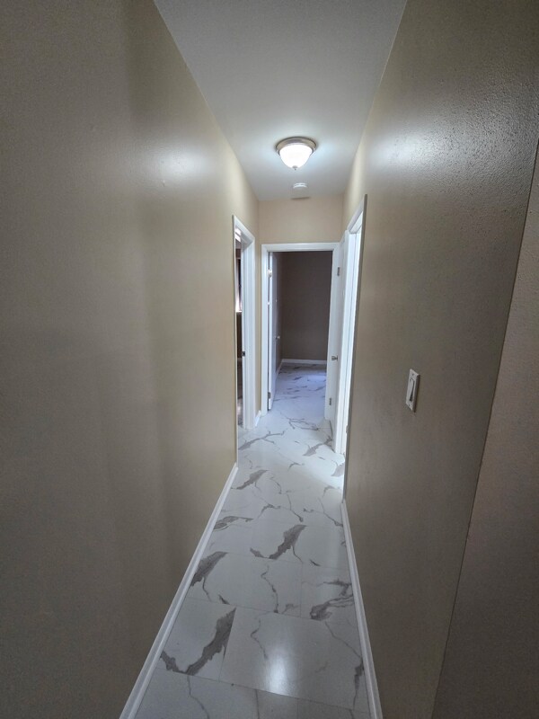 Building Photo - 7D Fairway Rd