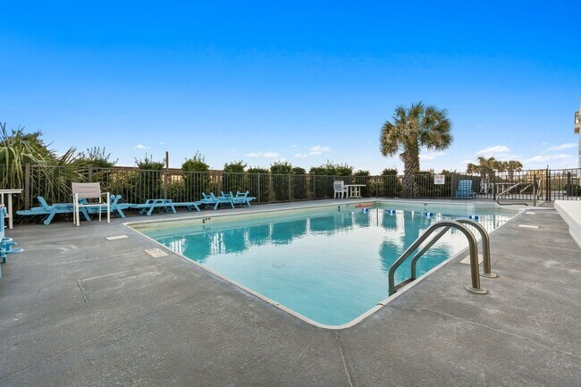 Building Photo - 222 Carolina Beach Ave N