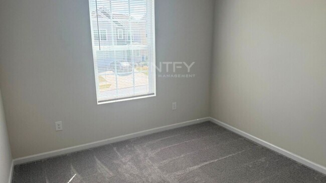 Building Photo - 2802 Legacy Rdg Ln