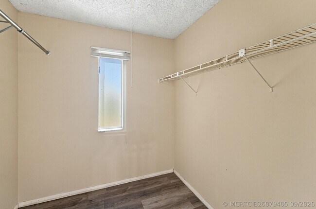 Building Photo - 5854 NW 21st St