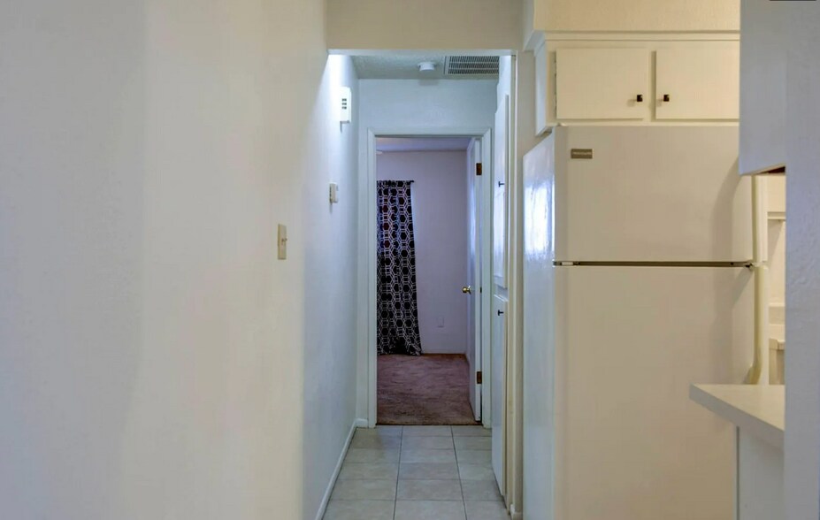 Building Photo - 1617 Turquoise Rd