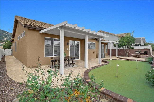 Building Photo - 5098 Singing Hills Dr