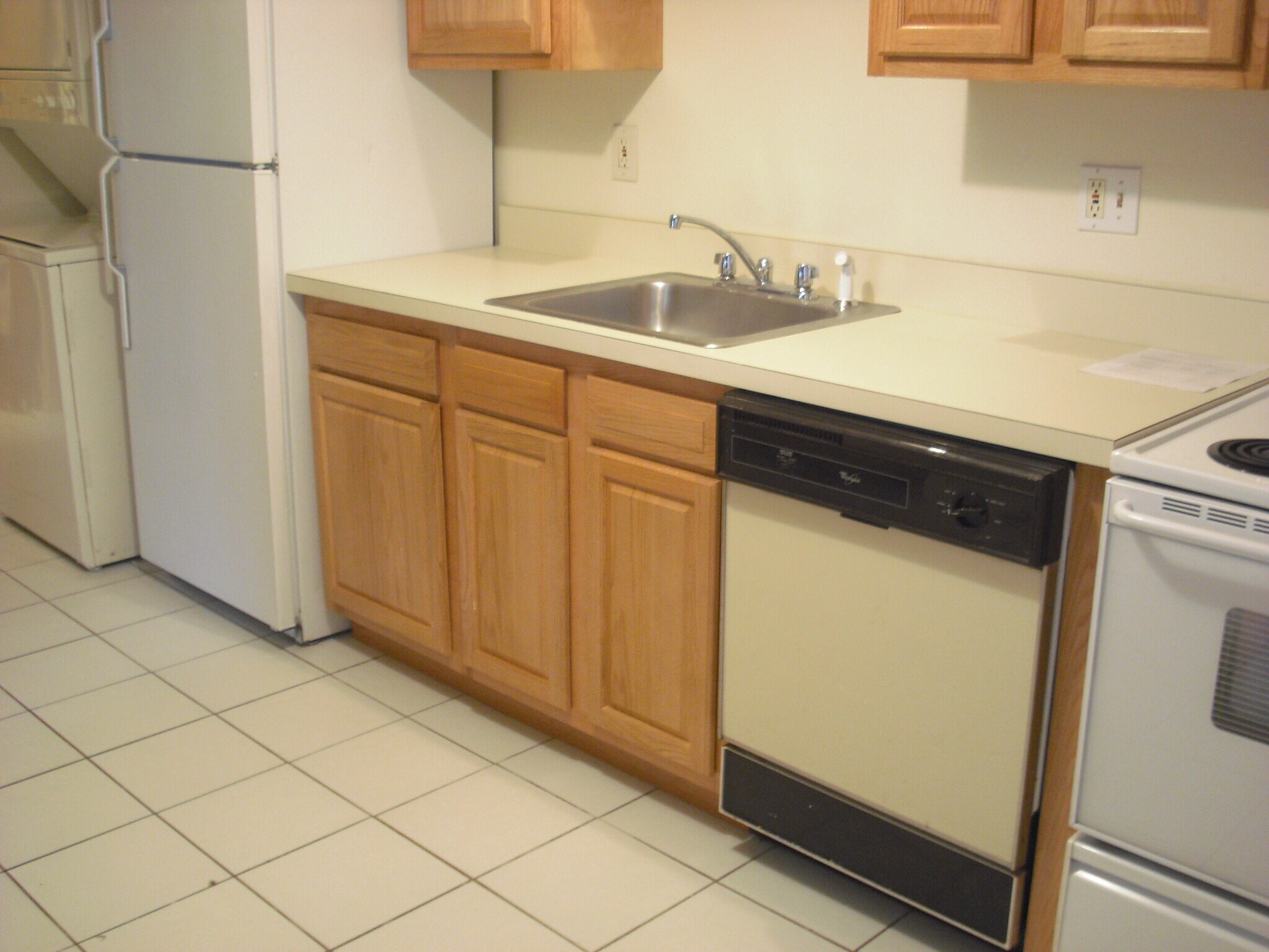 Building Photo - 150 Mark Ln