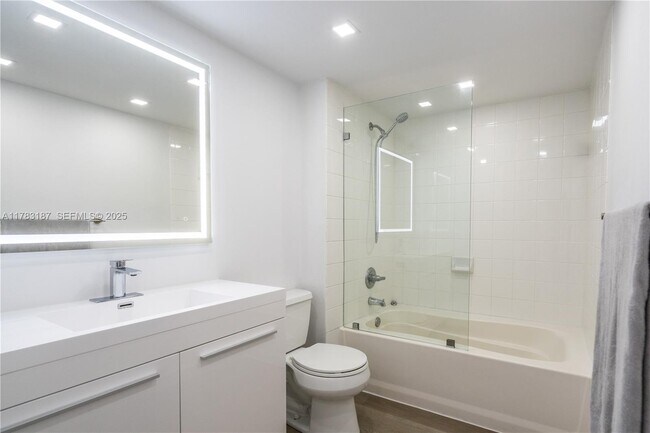 Building Photo - 90 Alton Rd