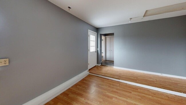 Building Photo - Beautifully maintained single-level ranch home in South Barre-Currently Under Contract