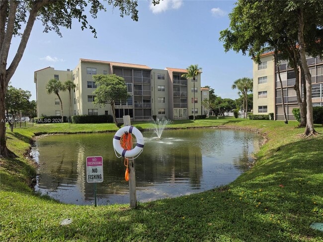 Building Photo - 1820 SW 81st Ave