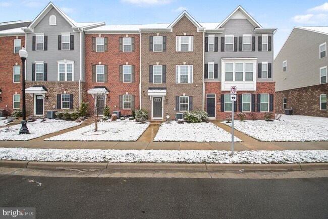 Building Photo - 11398 Willow Green Cir