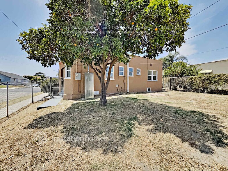 Building Photo - 2903 W 78th St