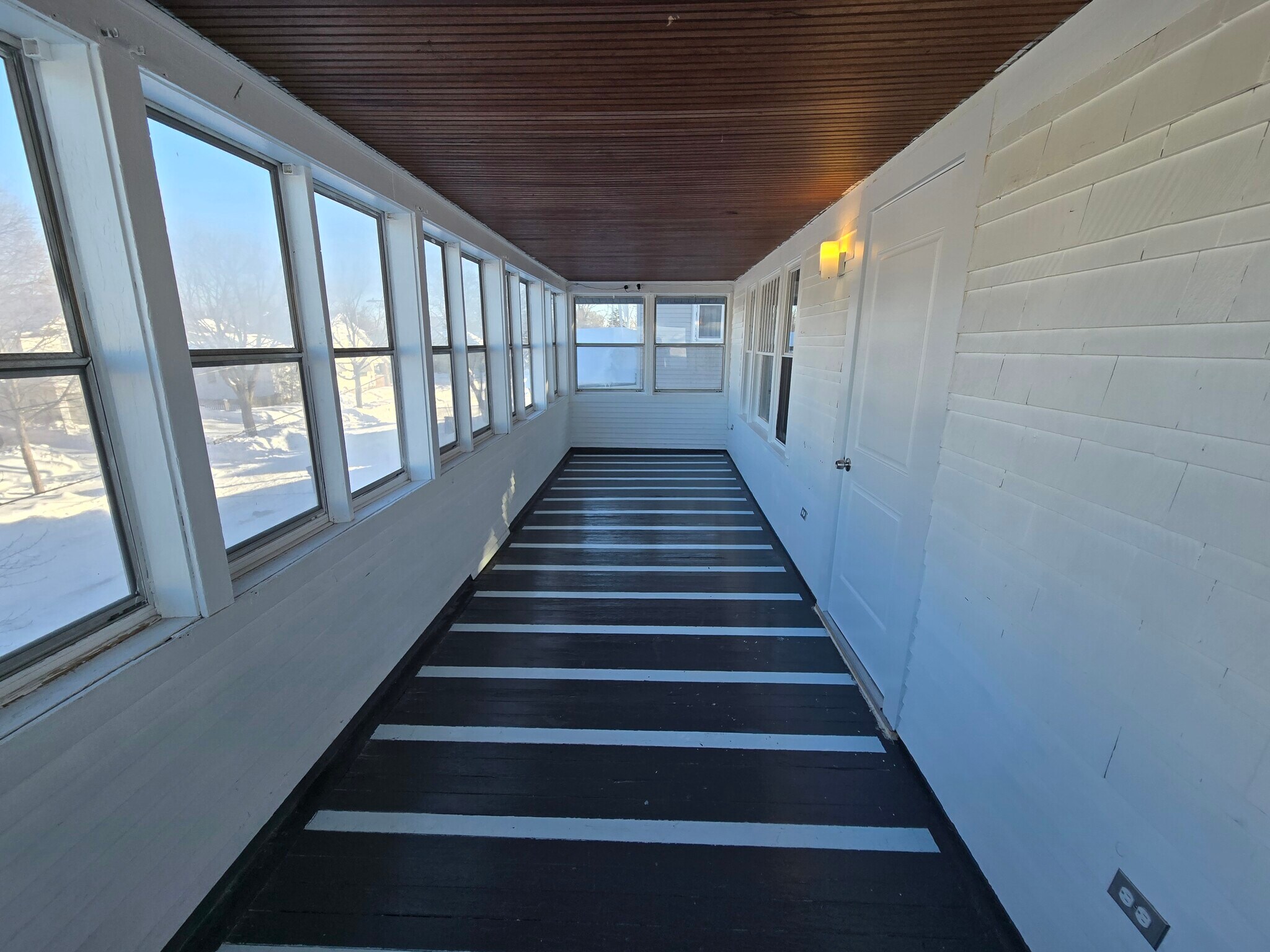 3 seasons porch - 1019 Widdicomb Ave NW